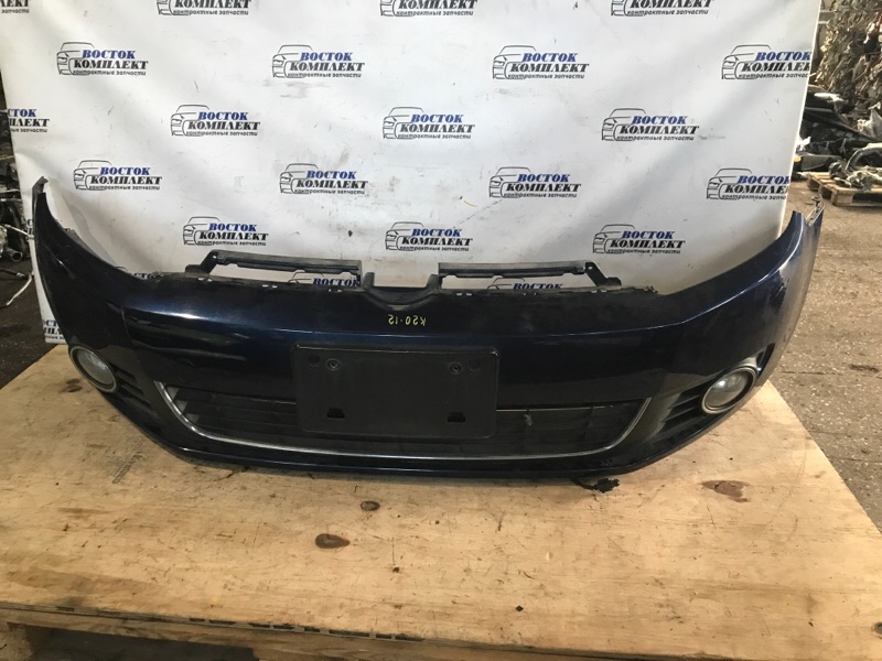 Бампер Volkswagen Golf  CAXA перед