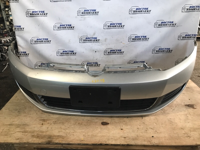 Бампер Volkswagen Golf WVWZZZ CBZ перед