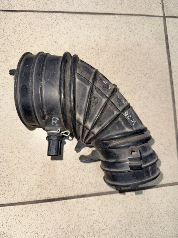 Патрубок воздушного фильтра Honda Edix BE4 K20A