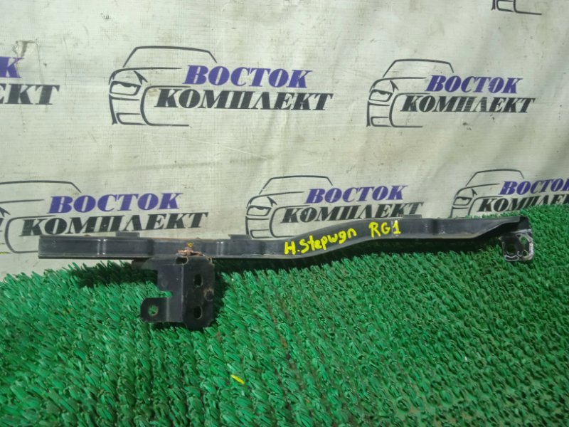 Клипса крепления фары Honda Stepwgn 2006 RG1 K20A прав