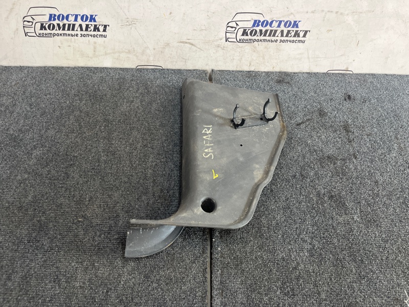 Накладка в салоне Nissan Safari VRGY60 TD42