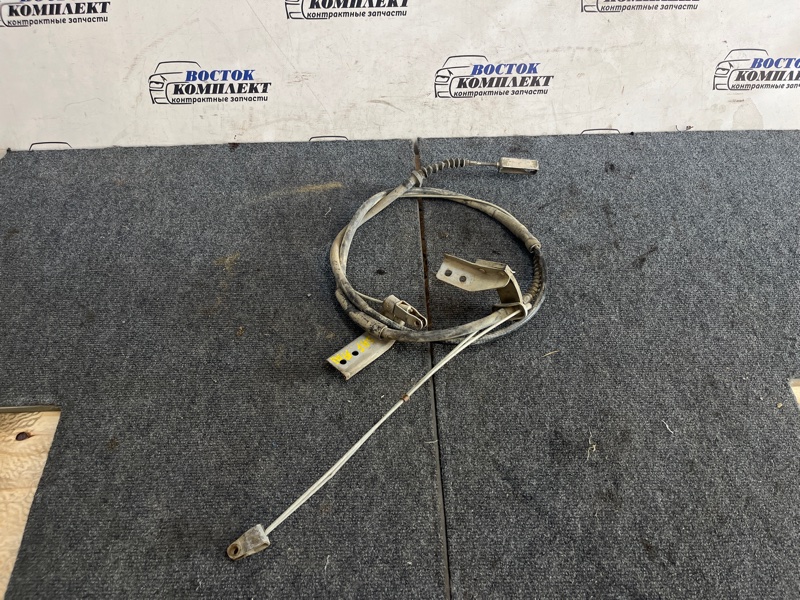 Трос ручника Nissan Safari VRGY60 TD42