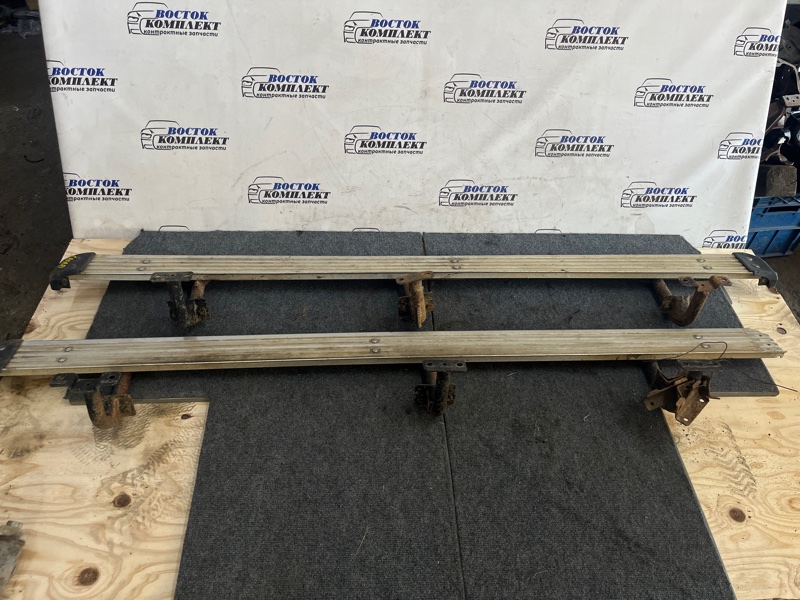 Подножка Nissan Safari VRGY60 TD42