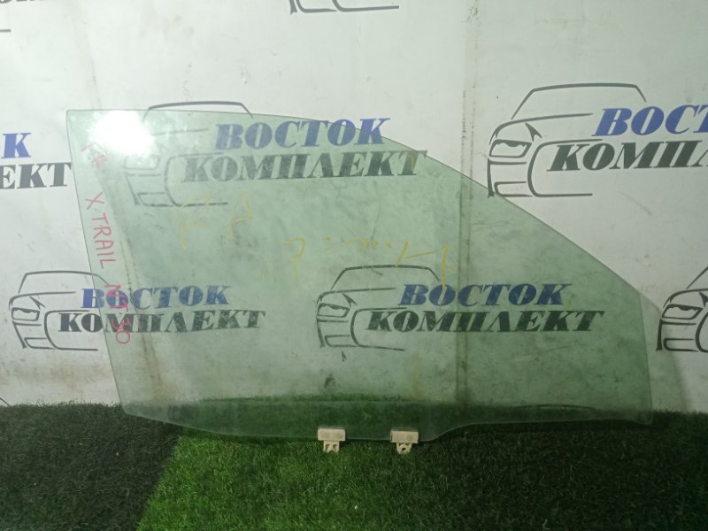 Стекло боковое Nissan X-Trail NT30 QR20DE перед прав