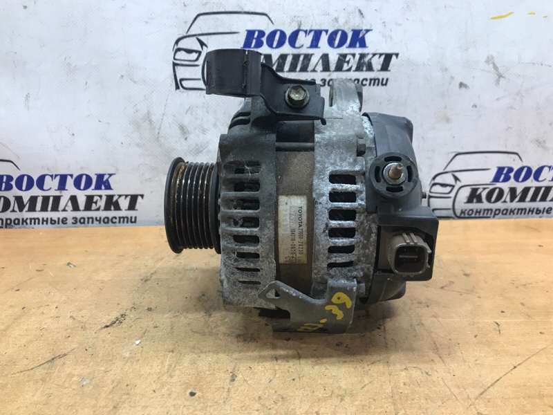 Генератор Toyota Noah 2004 AZR60 1AZ-FSE