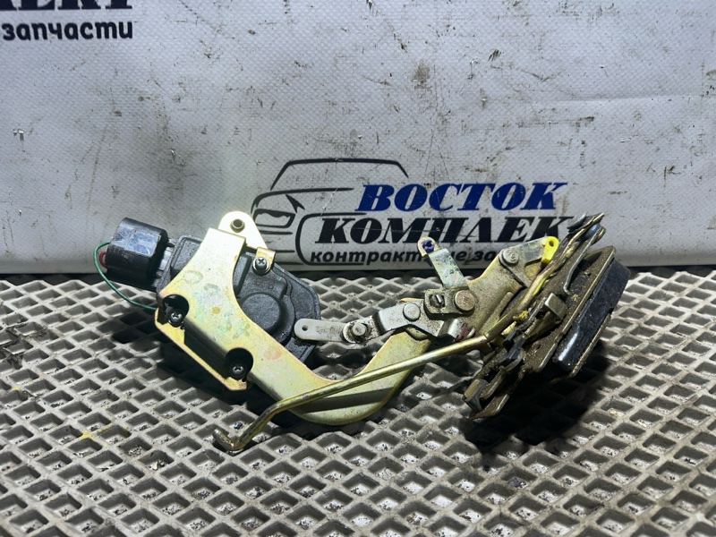 Замок дверной Suzuki Swift HT51S M13A перед лев