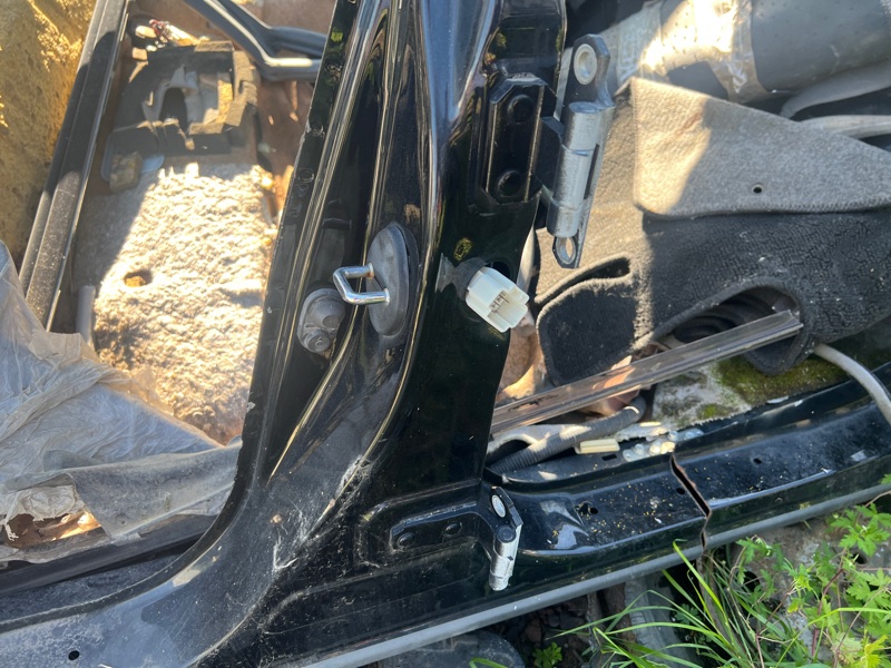 Петля двери Toyota Crown Majesta JZS155 2JZ-GE зад лев