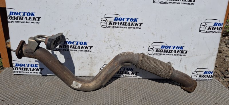 Труба приемная глушителя Volkswagen Touran  CAU