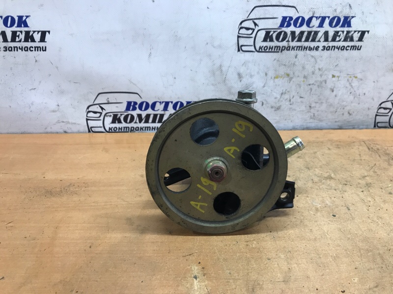 Насос гидроусилителя Toyota Altezza Gita GXE10 1G-FE