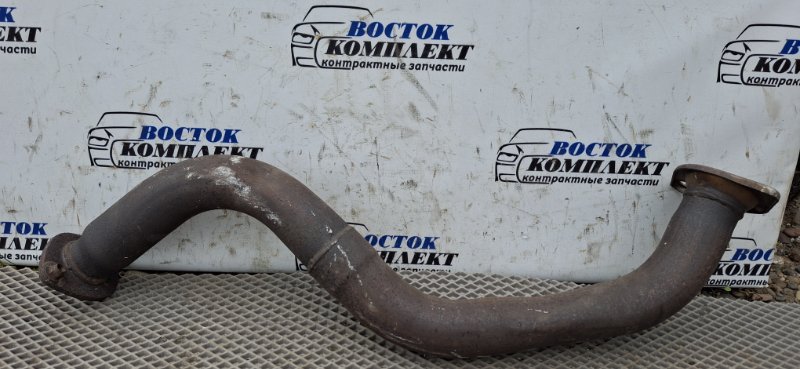 Труба приемная глушителя Toyota Noah AZR60 1AZ-FSE