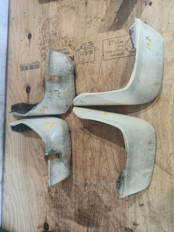 Брызговик Honda Fit 2005 GD1 L13A