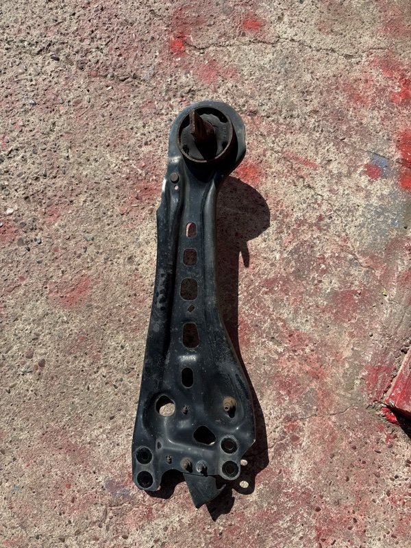 Рычаг подвески Honda Elysion 2006 RR1 K24A зад лев