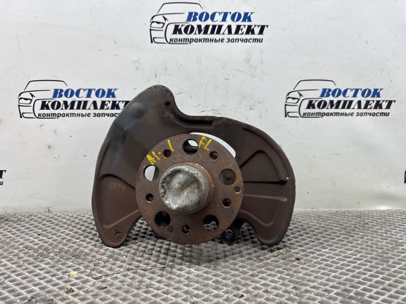 Ступица Mercedes-Benz CLK200 2004 209342 271.940 перед лев