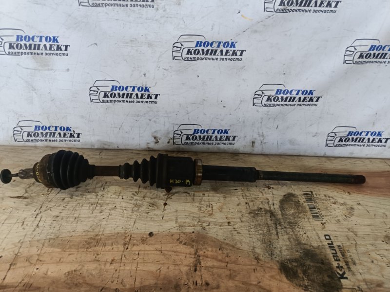 Привод Volvo V50  B5254T3 перед прав