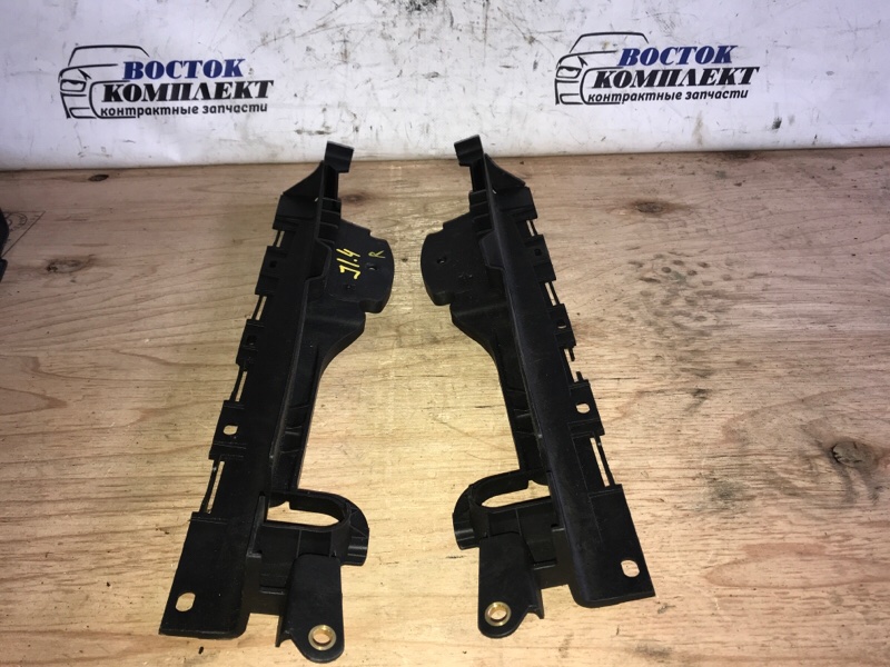 Пластиковые детали салона Mercedes-Benz SLK-CLASS R171 M271