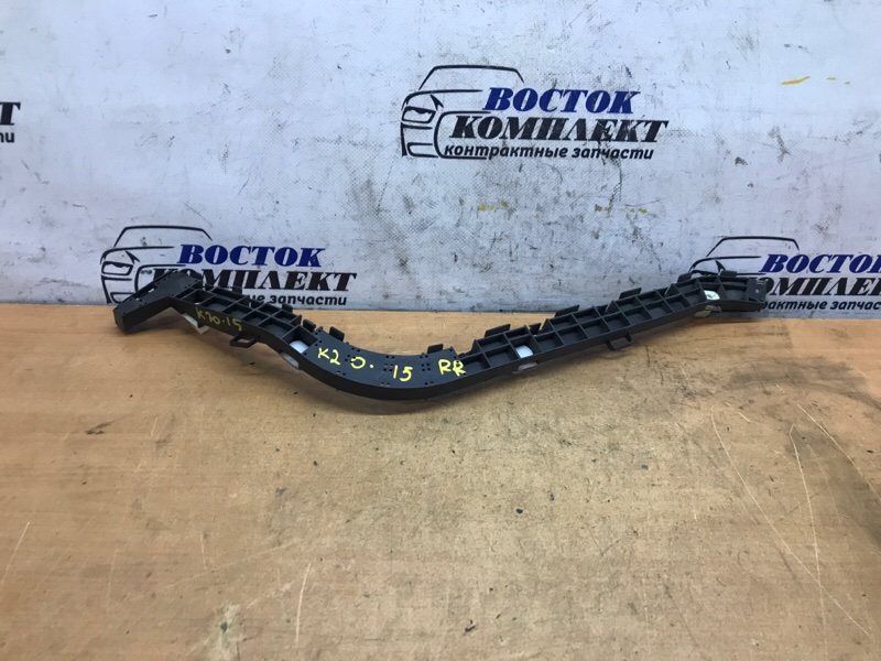 Клипса бампера Honda Fit Shuttle GP2 LDA зад прав