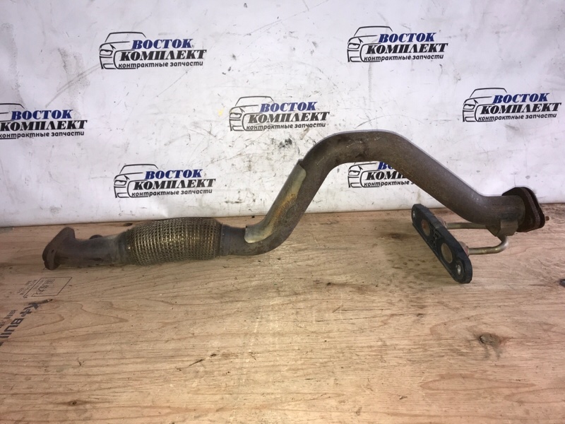 Труба приемная глушителя Volkswagen Golf  CAXA