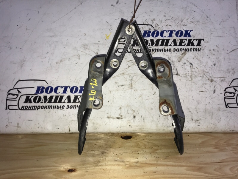 Петля капота Honda Freed GB3 L15A