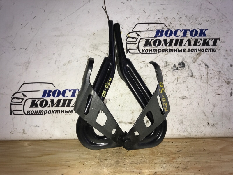 Петля капота Honda Freed Spike GB3 L15A