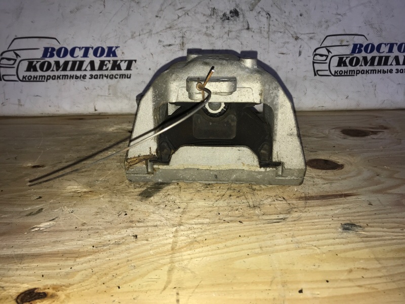 Подушка двигателя Audi TT TRUZZZ BVR прав