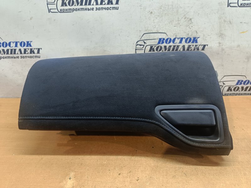 Бардачок Toyota Blade AZE154H 2AZ-FE