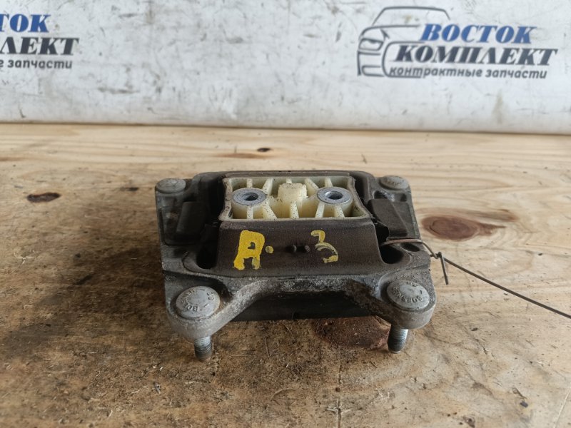 Подушка двигателя Audi A6 WAVZZZ4F67N023003 AUK