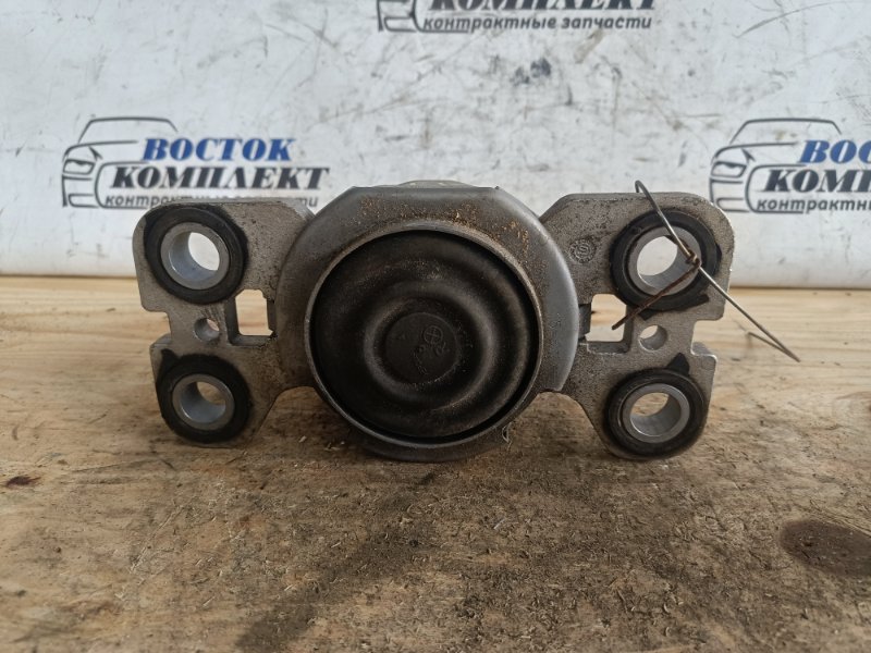 Подушка двигателя Volvo V70  B5254T лев