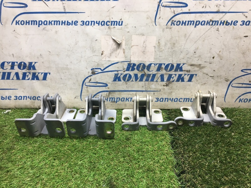 Петля двери Honda Stepwgn 2003 RF3 K20A перед