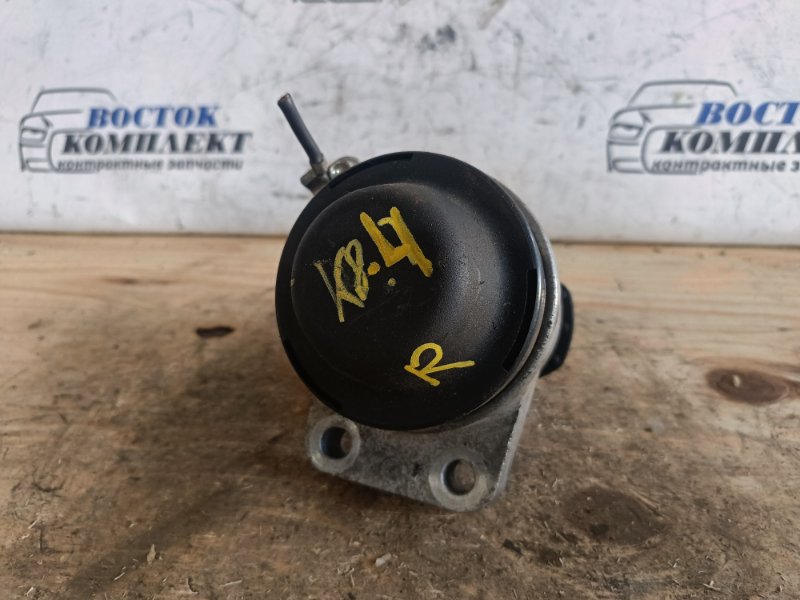 Подушка двигателя Mazda MPV LY3P L3 прав