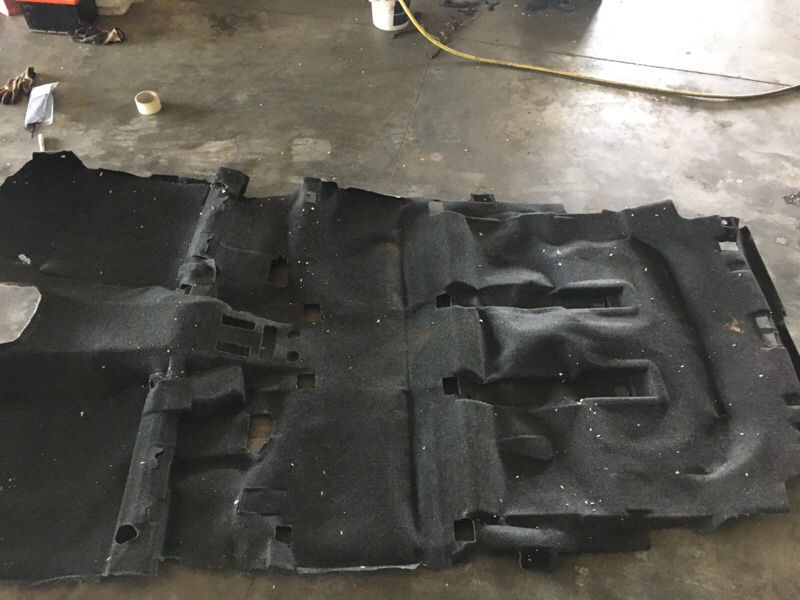 Ковер пола Toyota Wish ZNE10G 1ZZ-FE