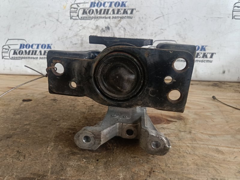 Подушка двигателя Nissan Cube 2003 BZ11 CR14DE прав