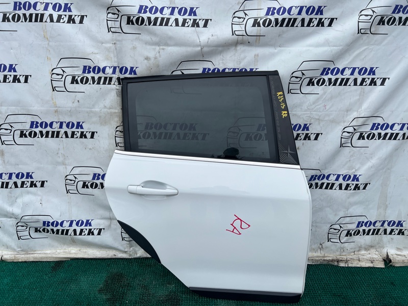 Дверь боковая Peugeot 2008 2019 U5 EB2DT зад прав