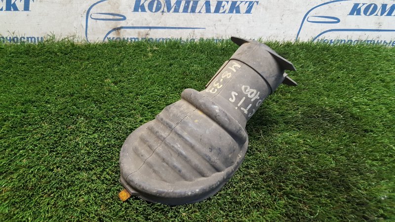 Пыльник рулевого кардана Toyota Ractis SCP100 2SZ-FE