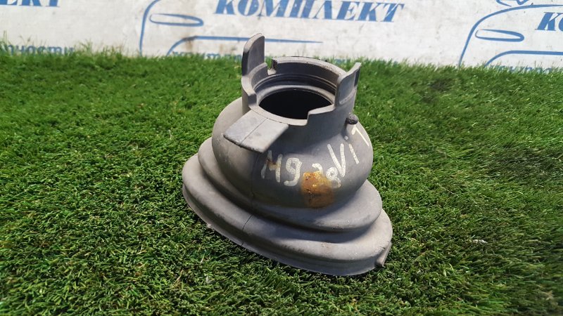 Пыльник рулевого кардана Toyota Vitz SCP10 1SZ-FE