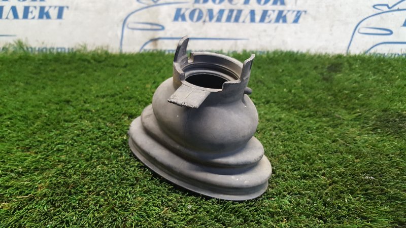 Пыльник рулевого кардана Toyota Vitz SCP10 1SZ-FE