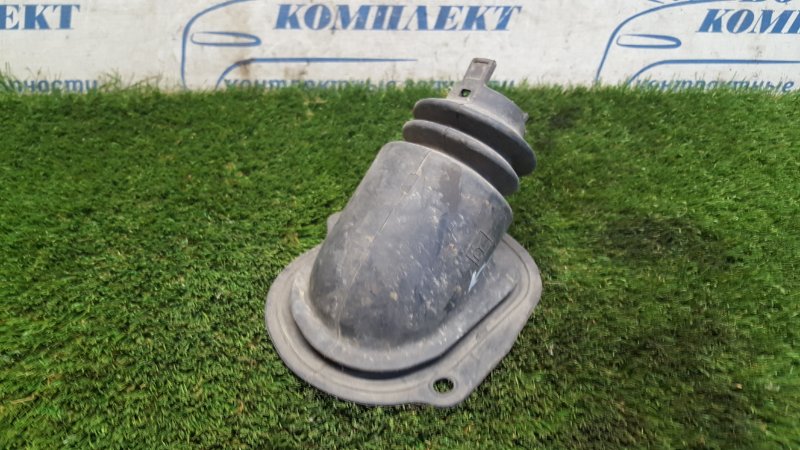 Пыльник рулевого кардана Toyota Passo QNC10 K3-VE