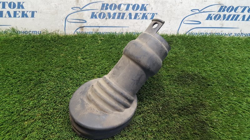 Пыльник рулевого кардана Toyota Prius NHW20 1NZ-FXE