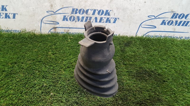 Пыльник рулевого кардана Toyota Sienta NCP81G 1NZ-FE