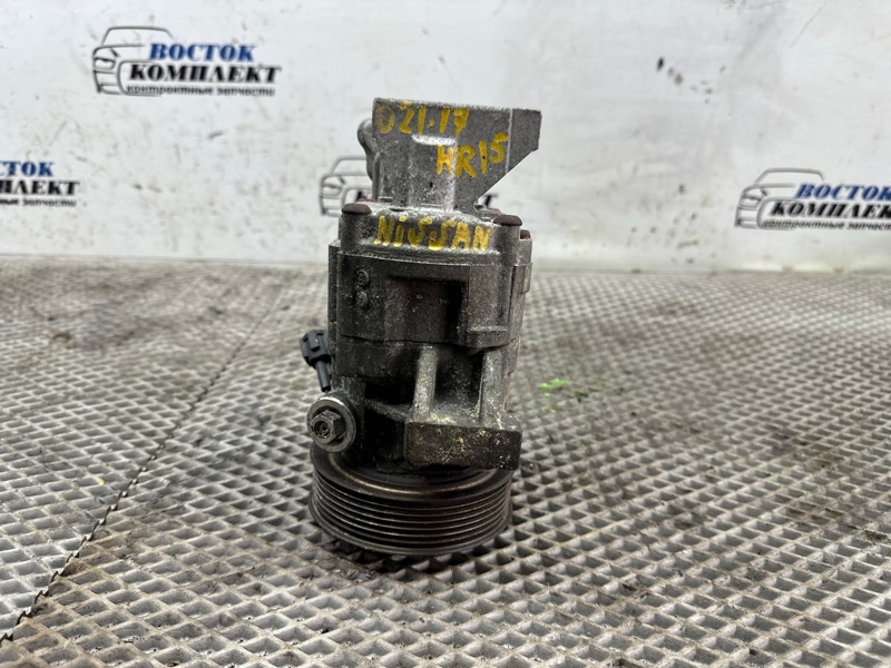 Компрессор кондиционера Nissan Note E11 HR15DE