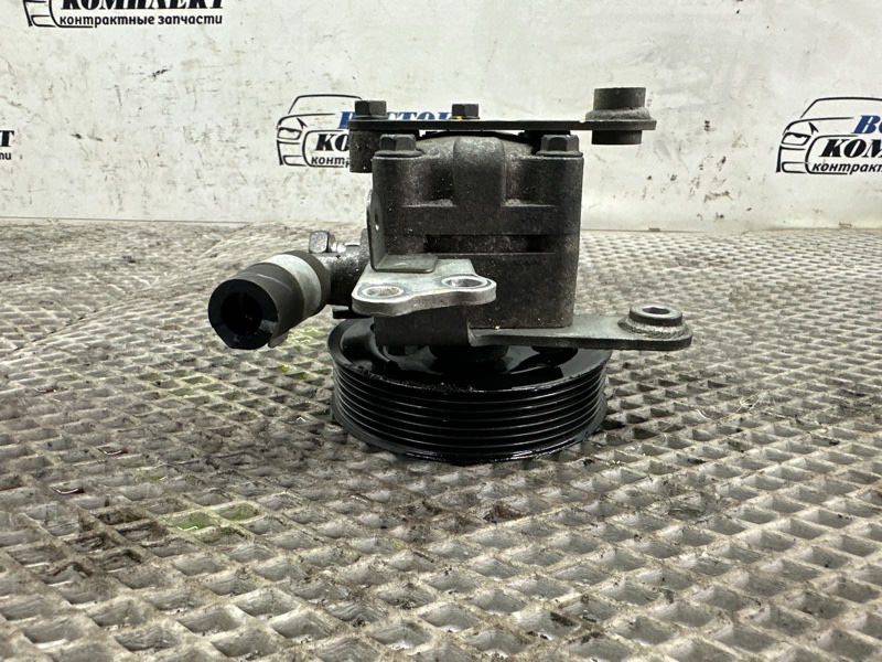 Насос гидроусилителя Nissan Murano PNZ51 VQ35DE