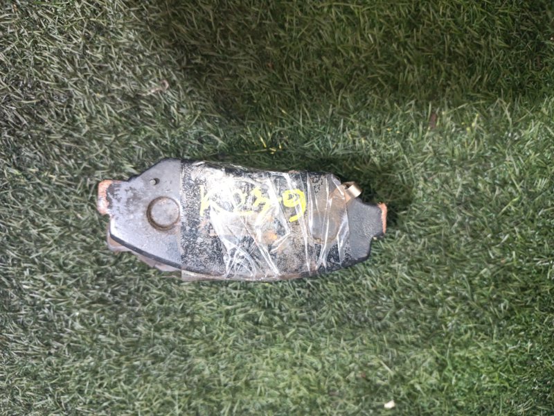 Колодки тормозные Honda Stepwgn 2011 RK5 R20A перед