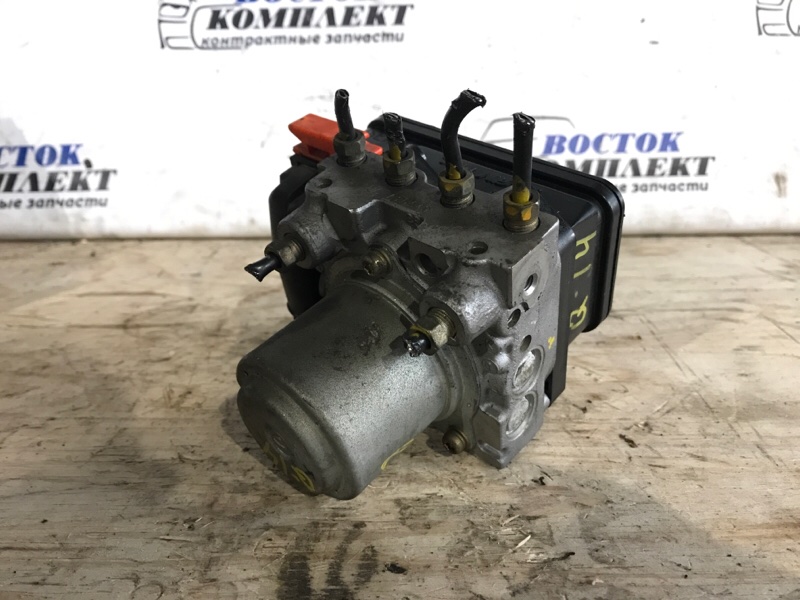 Блок ABS Honda Accord 2003 CL7 K20A