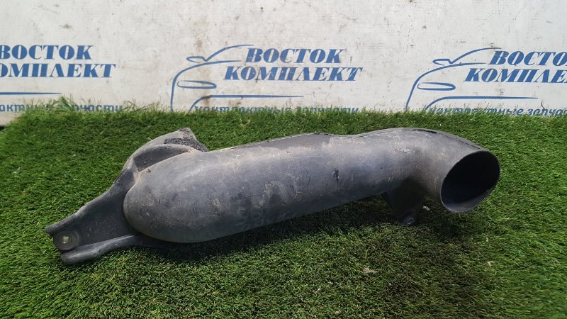 Воздухозаборник Toyota Land Cruiser Prado KZJ95 1KZ-TE