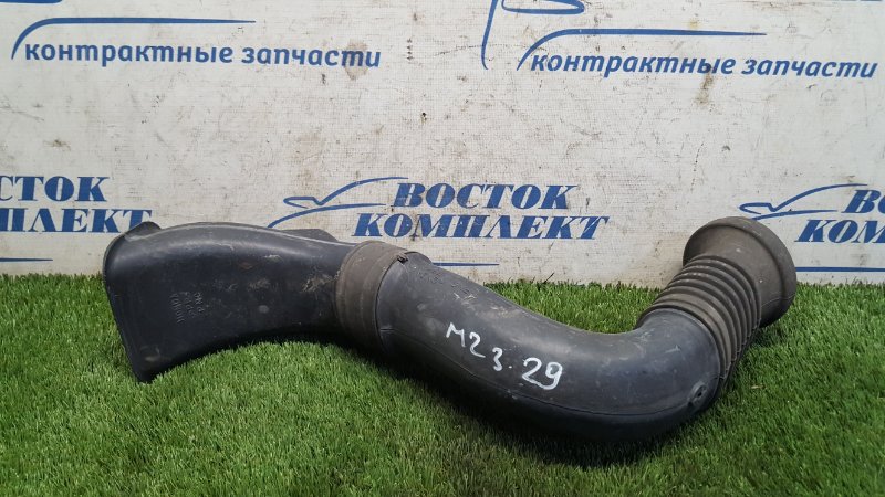 Воздухозаборник Honda Stepwgn RF3 K20A