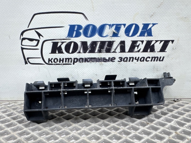 Клипса бампера Honda Fit Shuttle 2013 GP2 LDA перед лев