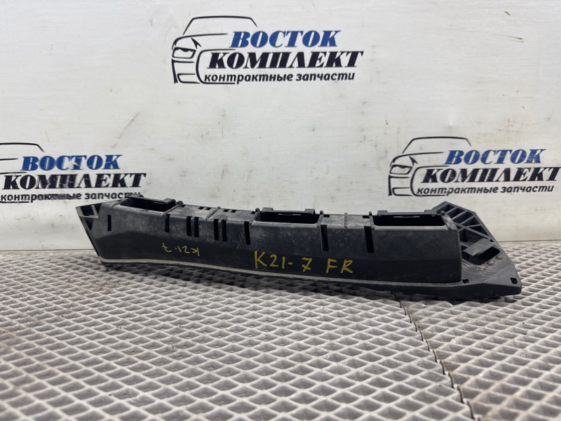 Планка под фару Honda Freed 2010 GB3 L15A перед прав