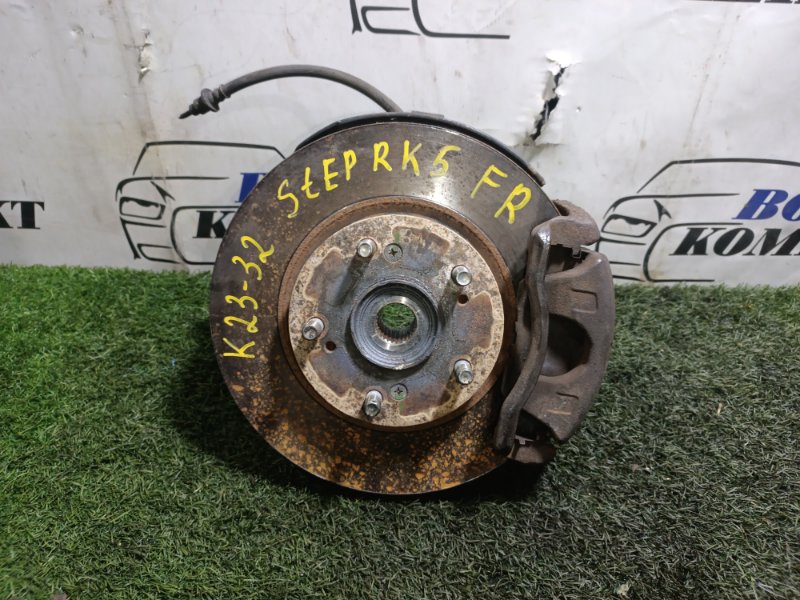 Ступица Honda Stepwgn 2012 RK5 R20A перед прав