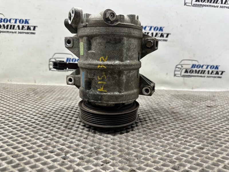 Компрессор кондиционера Nissan Serena TC24 QR20DE