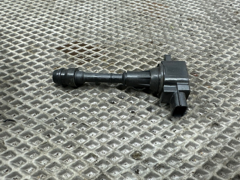 Катушка зажигания Nissan Serena TC24 QR20DE