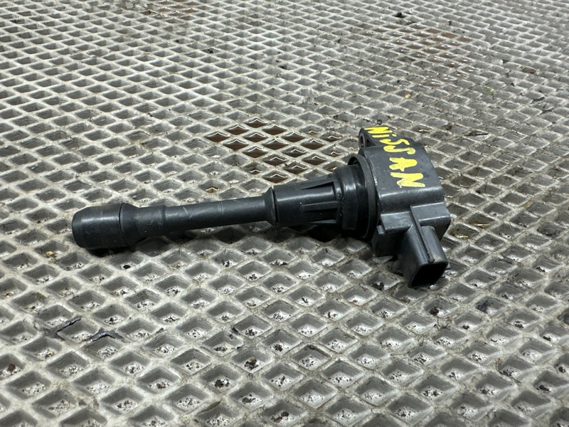 Катушка зажигания Nissan Tiida Latio SC11 HR15DE